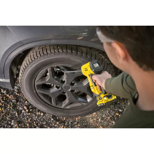 Ruční aku kompresor V20 18V bez aku Stanley FatMax SFMCE521B