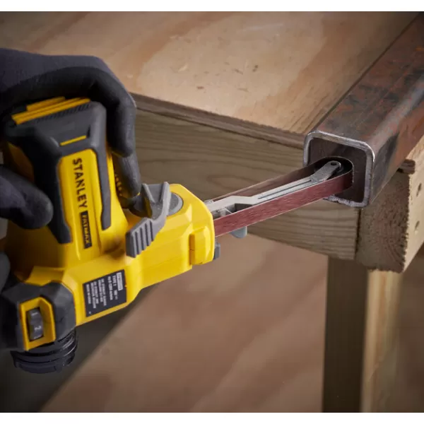 Aku prstová bruska V20 18V 2x2,0Ah Stanley FatMax SFMCE210D2K